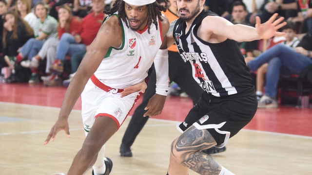 Karşıyaka potada direnemedi