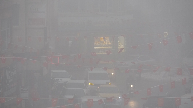 Kilis'te yoğun sis etkili oldu