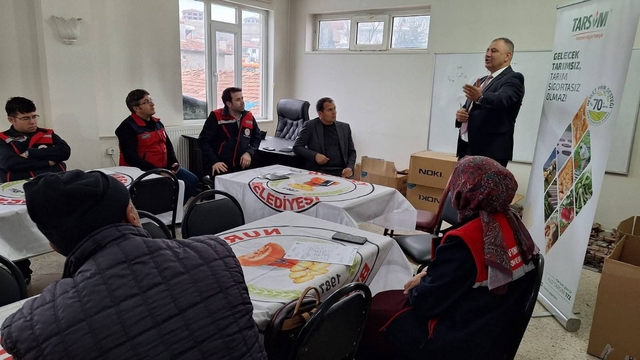 Nuribey'de çiftçilere yönelik bilgilendirme toplantısı