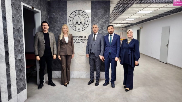 Adliyeye çocuk bekleme ve oyun odası kütüphanesi kuruldu