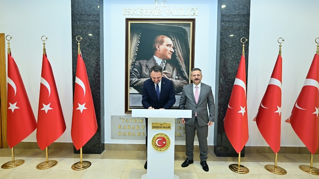 Bakan Yardımcısı Eminoğlu, Eskişehir Valisi Aksoy'u ziyaret etti