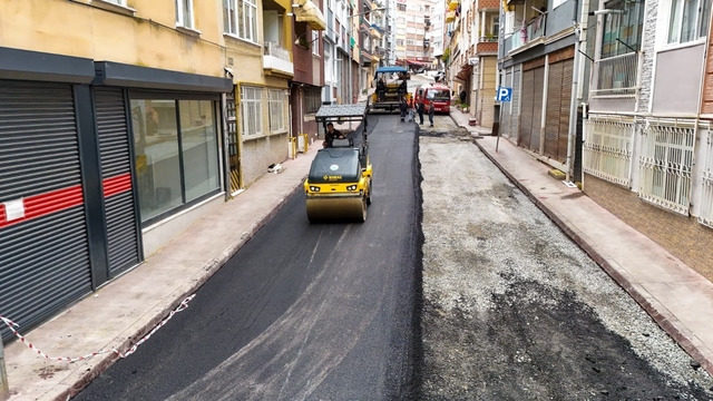 İlkadım'da sıcak asfalt çalışmaları