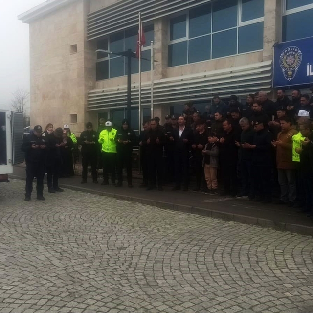 Kalp krizi geçiren polis memuru hayatını kaybetti