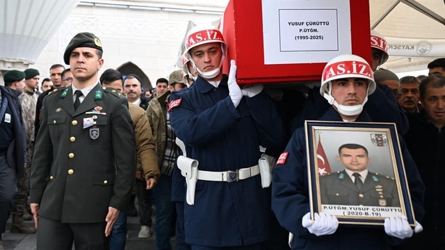 Motosiklet kazasında hayatını kaybeden üsteğmen toprağa verildi