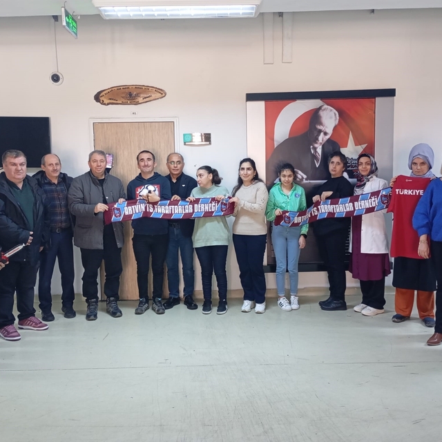 Artvin Trabzonspor Taraftarlar Derneğinden özel gereksinimli bireylere anla...