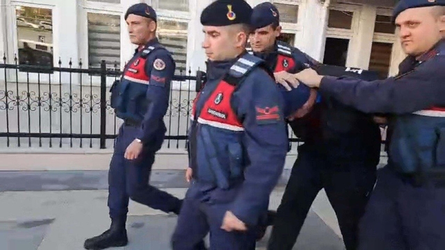 Eski eşinin kocası olan polise çarpıp görüntülerini 'kaza' notuyla paylaşan şüpheli tutuklandı