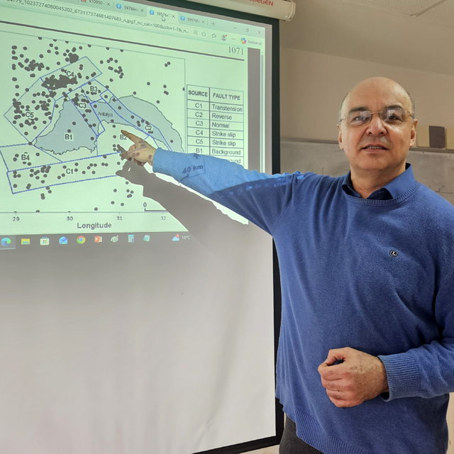 Antalya'da 4.9 büyüklüğünde deprem (4)