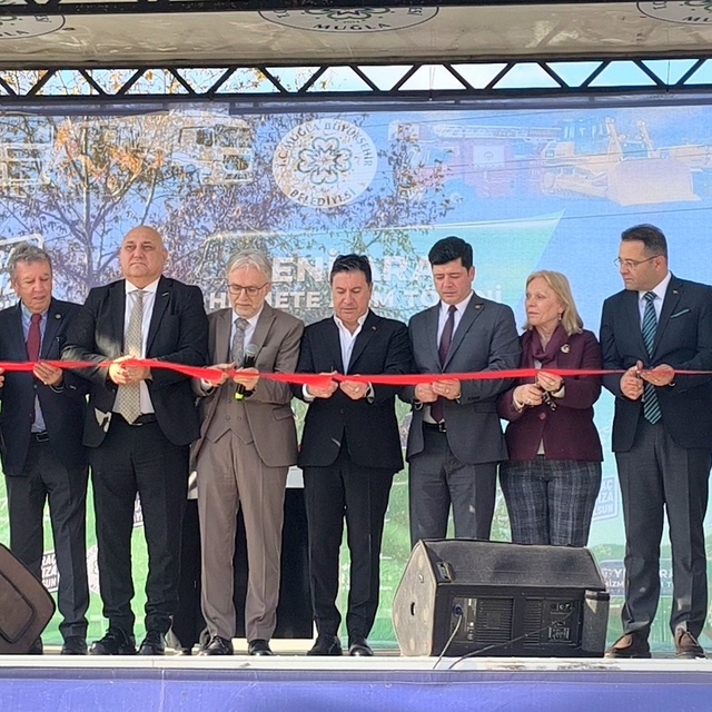 Muğla Büyükşehir Belediyesi'nin 170 yeni aracı hizmete başladı