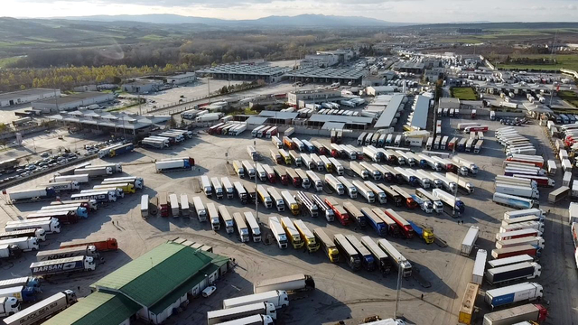 Yunanistan'daki grev nedeniyle, Kapıkule ve Hamzabeyli sınır kapılarında TIR yoğunluğu