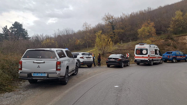 Samsun'da boşanmış çift otomobil içinde ölü bulundu