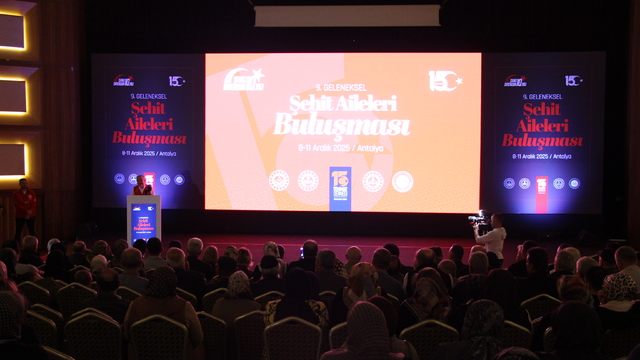 Aile ve Sosyal Hizmetler Bakan Yardımcısı Tarıkdaroğlu, "Şehit Aileleri Buluşması"nda konuştu: