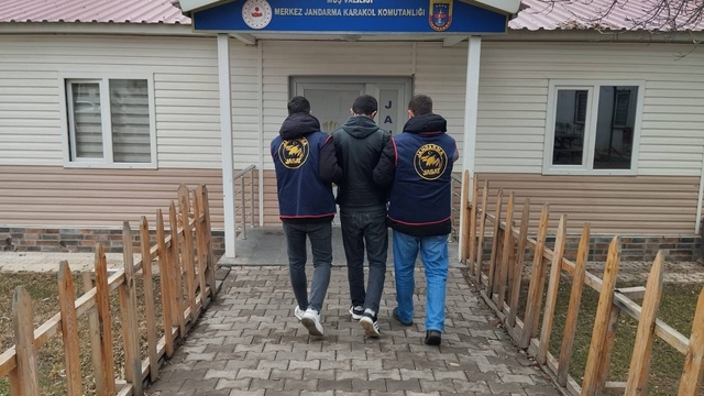 Muş'ta dolandırıcılık suçundan aranan hükümlü yakalandı
