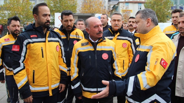 Vali Çalgan: 'Acil sağlık talebinde müdahaleyi kent merkezinde ortalama 5.7 dakikaya kadar indirdik'