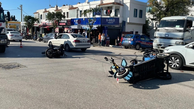 Bodrum'da motosikletlerin çarpıştığı kazada 1 kişi hayatını kaybetti