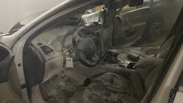 Bursa'da kapalı otoparkta yanan otomobil paniğe neden oldu