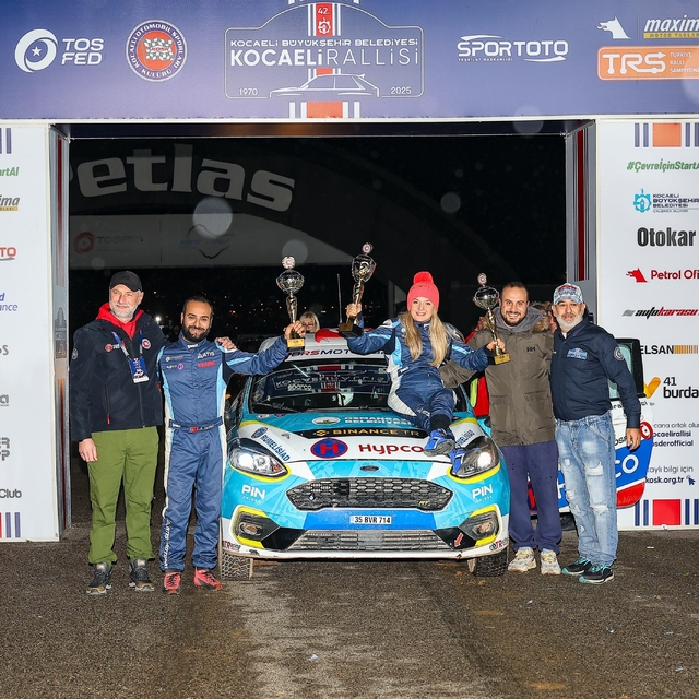 Geçen sene taklalar attığı yarışı, bu sene zirvede bitirdi
Bursa'nın gururu...