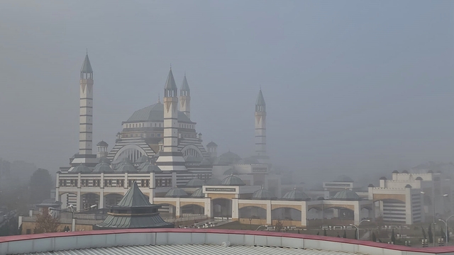 Diyarbakır'da sis ulaşımı olumsuz etkiledi