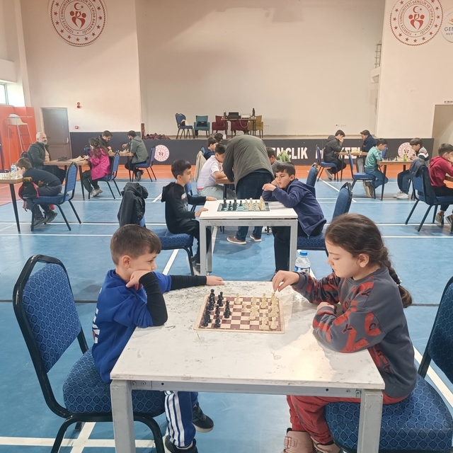 Hakkari'de 'satranç il birinciliği' yapıldı