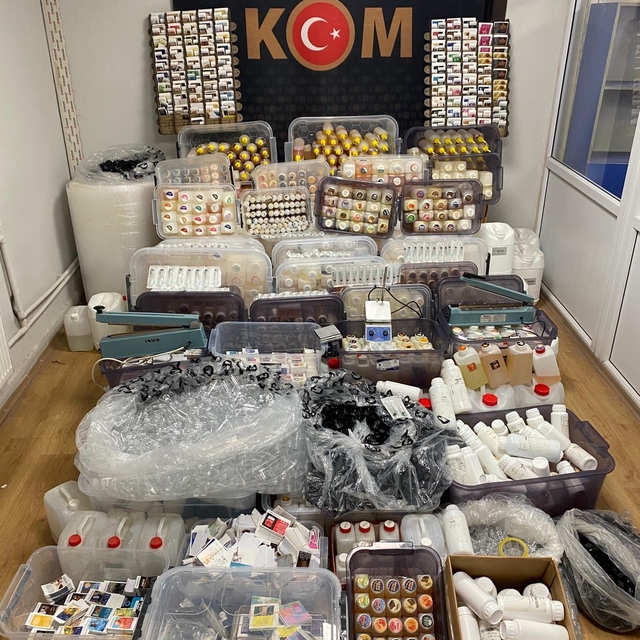 Sivas'ta kaçak tütün ürünleri imalathanesine operasyon