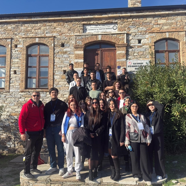 Gençler Söke'de tarih ve doğayla buluştu