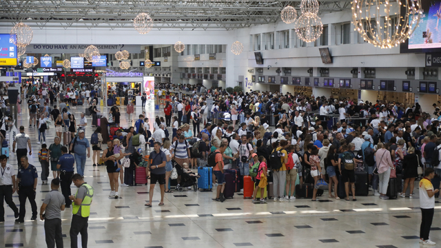 Antalya Havalimanı'nda 'kasım' trafiği; 1,7 milyon yolcuya hizmet verildi