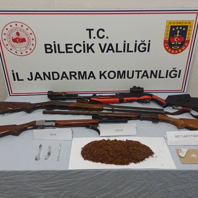 Bilecik'te uyuşturucu operasyonunda 2 şüpheli yakaladı