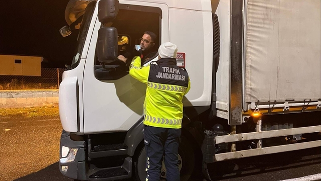 Nevşehir'de asayiş uygulaması: Bin 465 şahıs kontrol edildi