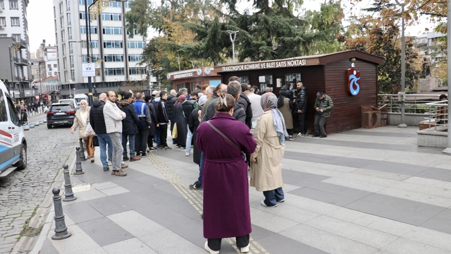 Trabzonspor-Beşiktaş maçının biletleri satışa çıktı