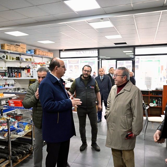 Başkan Geçit, ÖZSAN Sanayi Sitesi esnafının taleplerini dinledi