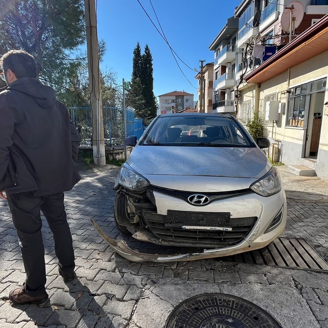 Menteşe'de otomobil ile motosiklet çarpıştı: 2 yaralı