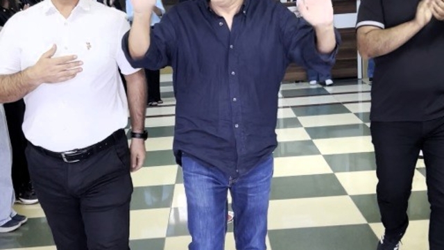 Emekliye ayrılan 35 yıllık öğretmene duygusal veda