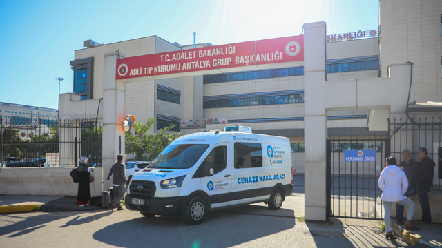 Motosiklet kazasında ölen Batuhan'ın cenazesini gözyaşları içinde aldılar