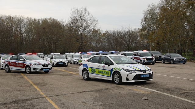 Edirne'de güvenlik birimlerine yeni araç takviyesi