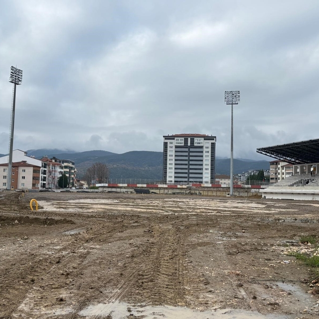 Bakan Yardımcısı Eminoğlu'na stat için dosya