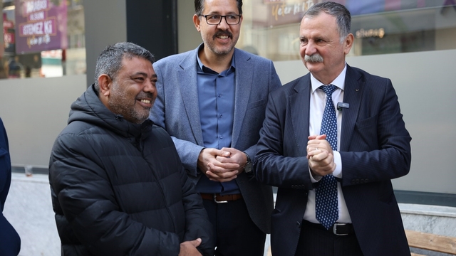 Yunusemre'nin sorunları sahada çözülüyor