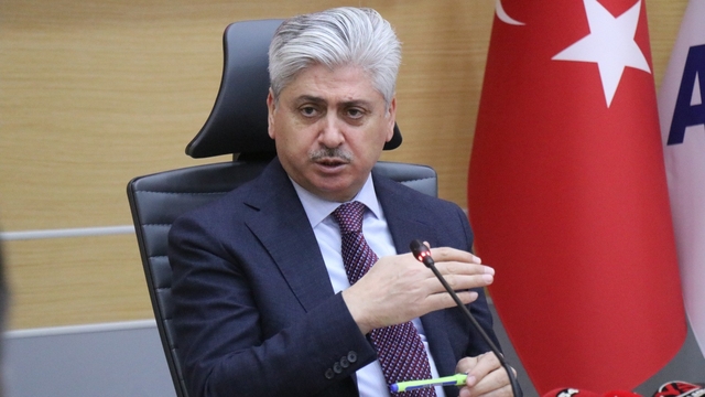 Sakarya'da trafik kurallarını ihlal edenlere 126 milyon lira ceza
Vali Doğan, Sakarya'nın kasım ayı asayiş bilançosunu açıkladı