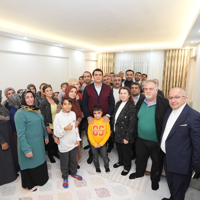 Yılmaz'dan ev ziyaretleri