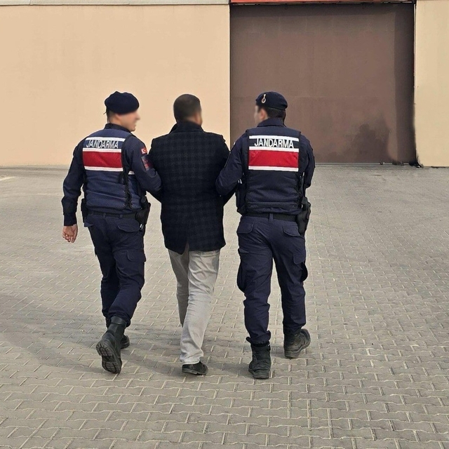 Gaziantep'te aranan 3 şahsı jandarma yakaladı