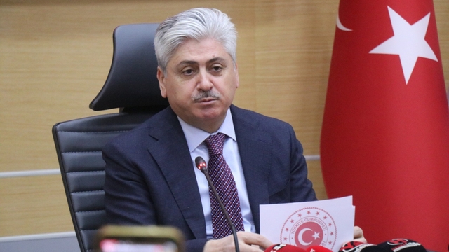 Vali Doğan'dan Sakaryaspor açıklaması
"Kimse taşın altına elini koymuyor"