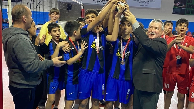 'Okul Sporları Voleybol Yıldız Erkekler' müsabakaları sonuçlandı