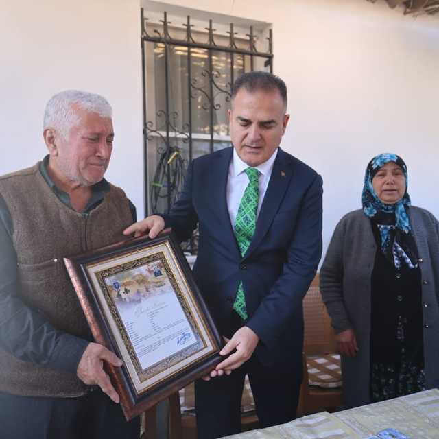 Şehit Kuran'ın ailesine şehadet belgesi verildi