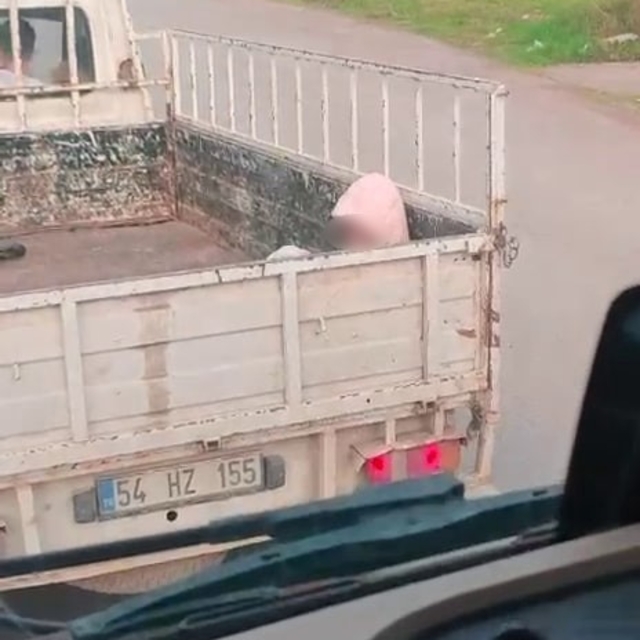 Soğuk havada yürek sızlatan yolculuk
"Arabanın içine ufacık çocuğu sığdıram...