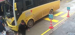 Otobüs şoförü bayılan çocuğu hastaneye yetiştirdi