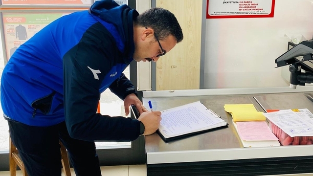 Gölcük'te tarihi geçmiş ürünler imha edildi