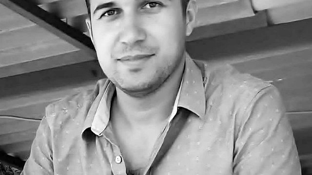 Şehit Astsubay Başçavuş Emrah Kuran'ın şehadet belgesi ailesine teslim edildi