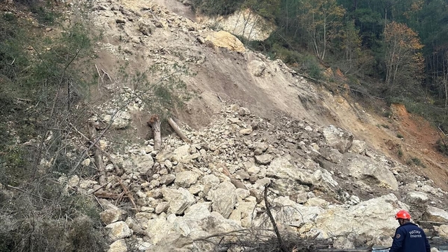 Hatay'da heyelan