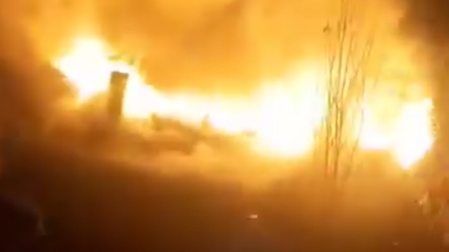 Yüksekova'da korku dolu anlar: Kalorifer kazan dairesi cayır cayır yandı