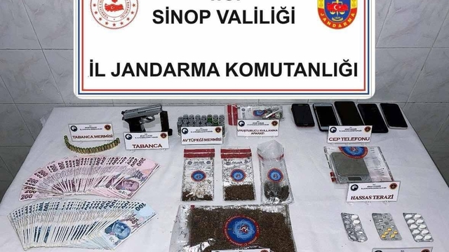 Sinop'ta uyuşturucu operasyonunda 5 zanlı yakalandı