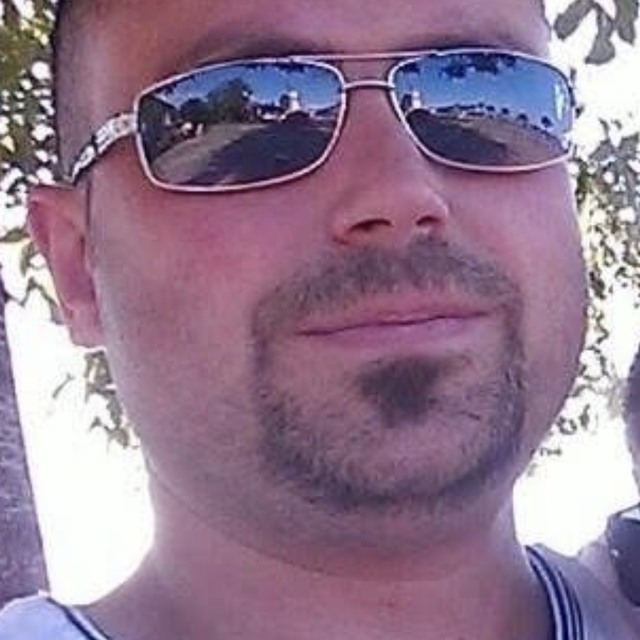 İş yerinin bodrumunda iple asılı halde bulundu