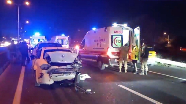 Tekirdağ'da zincirleme trafik kazasında 5 kişi yaralandı